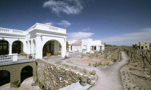 argentina_cavas_wine_lodge_exterior